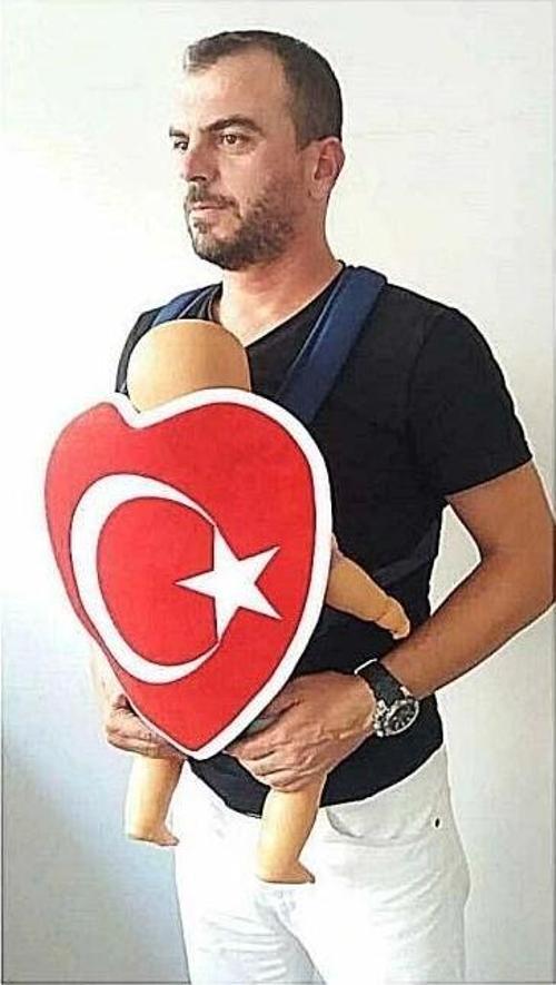 Baby Shada Türk Bayraklı Kanguru Kılıfı