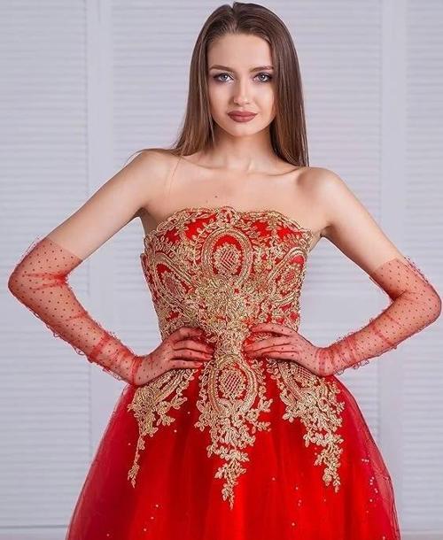 Uzun Boy Kırmızı Puantiyeli Kırmızı Renk Yetişkin Tül Eldiven 55 Cm