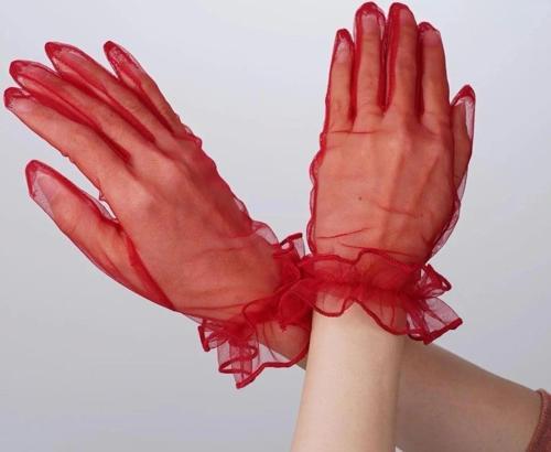 Kısa Boy Likralı Güpürlü Yetişkin Tül Eldiven Kırmızı Renk