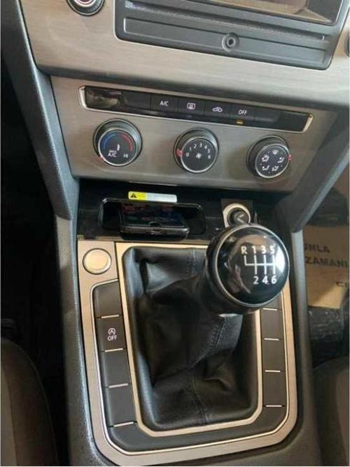 2015+ B8 Kablosuz Şarj Standı