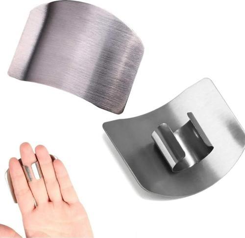 2 Adet Metal Parmak Koruyucu Sebze Doğrama Aparatı - Güvenli ve Pratik Kesim