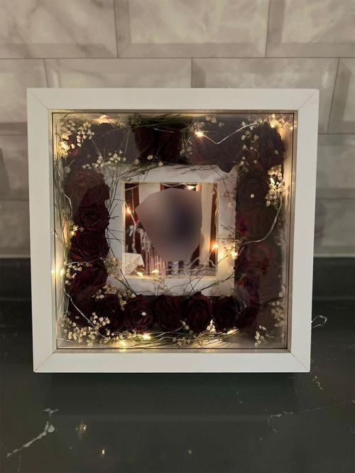 25X25 Ledli Fotoğraf Bölümlü Çerçeve Gül Tasarımlarınız Için