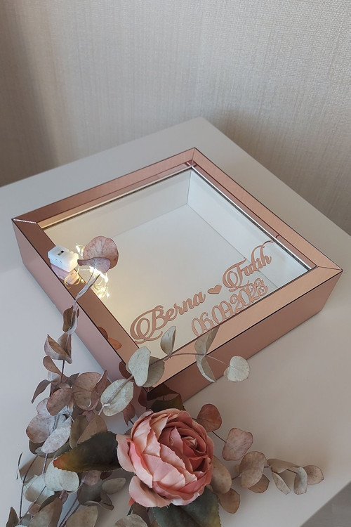 25X25 Cm Rosegold Ledli Derin Anı Çerçevesi-6 Cm Derinlikli Anı Çerçevesi Gül Kutusu.İsim Tarihli