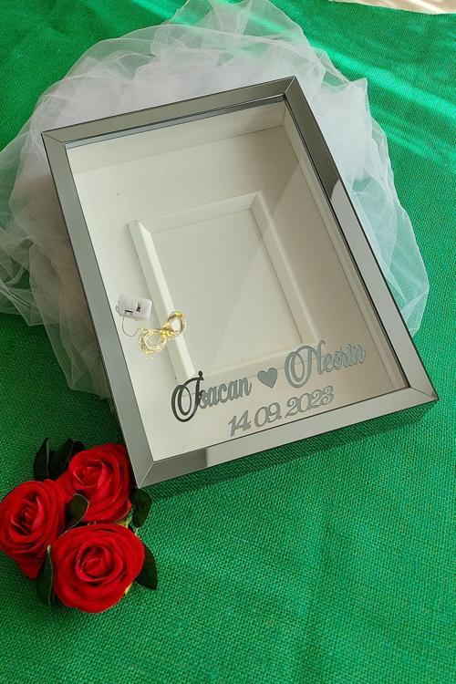 25X35 I?Simli Ve Ledli Fotoğraf Bölümlü Anı Çerçevesi! Üçgen Çıtalı Gül Kutuları