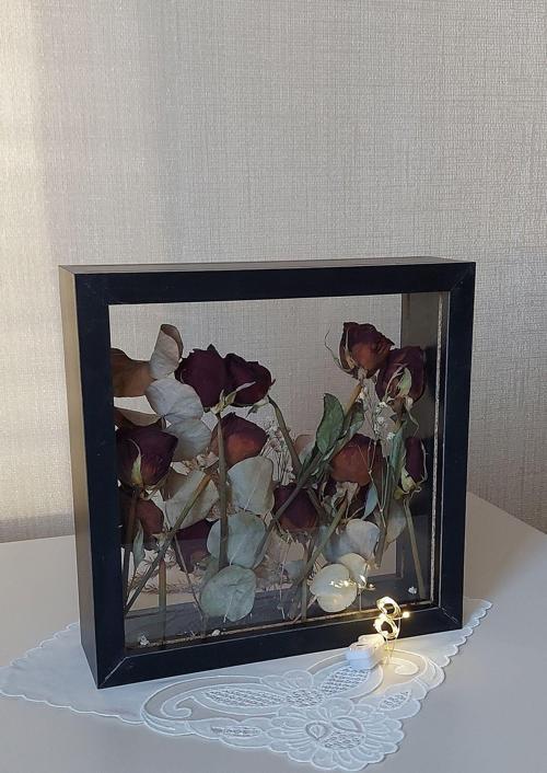Ledli 25X25 Cm Çift Yönlü Derin Gül Çerçevesi! Gelin Buketi Çerçevesi!