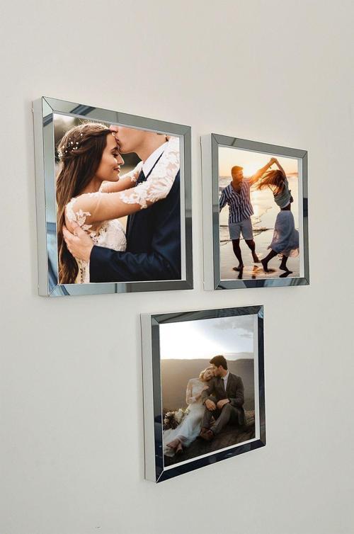 Yapışkanlı 20X20 Cm Full Fotoğraflı Sök Tak Çerçeve 3'Lü Kare Çerçeveler-17,5X17,5 Cm Fotoğraf