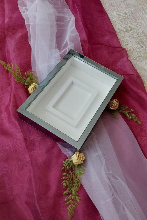 25X35 Cm Füme Renkli Fotoğraf Alanlı Model Tasarım Gül Kutusu Anı Çerçevesi! Yeni Model Çerçeve!