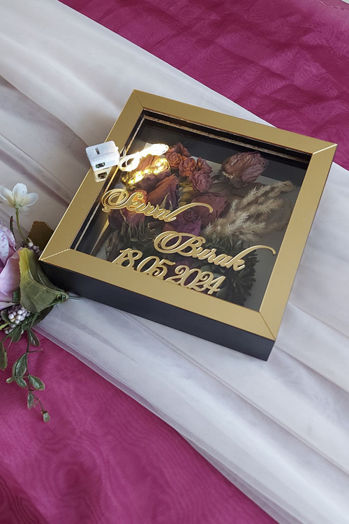 20X20X5 Cm Ledli İsimli Anı Çerçevesi! Yeni Moda Çiçek Anı Çerçevesi!