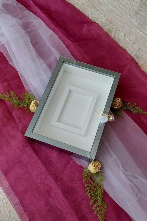 25X35 Cm Füme Renkli Fotoğraf Alanlı Model Tasarım Gül Kutusu Anı Çerçevesi! Isimsiz Ledli!