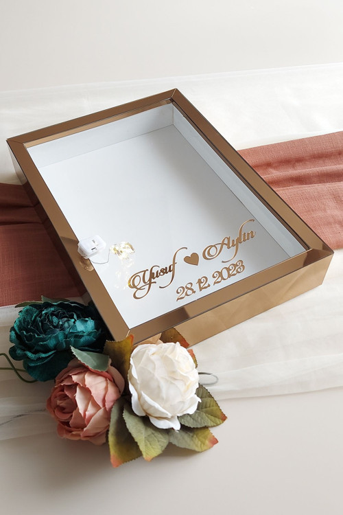 25X35 Cm Isimli Ledli Derin Anı Çerçevesi! Yeni Moda Gül Kutuları! Nişan Çiçeği Tasarımı!