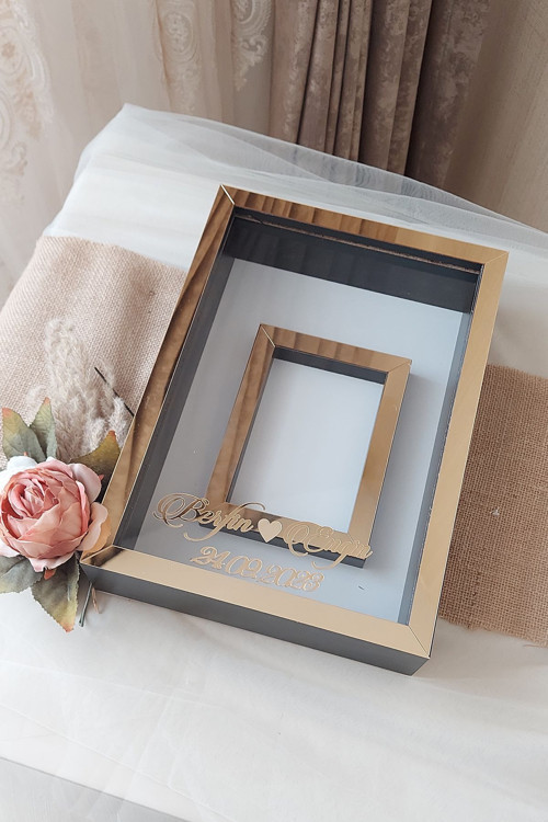 25X35 Cm Siyah-Gold Fotoğraf Alanlı Model Tasarım Gül Kutusu Anı Çerçevesi! ! Isimli Ledli