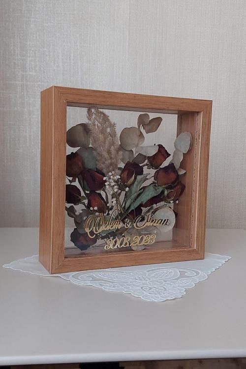 İsimli 25X25 Cm Çift Yönlü Derin Gül Çerçevesi! Gelin Buketi Çerçevesi!