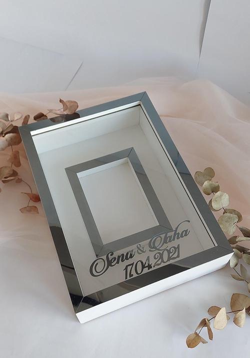 Yeni Model Ledsiz 25X35 Cm Füme-Beyaz Fotoğraf Alanlı Model Tasarım Gül Kutusu Anı Çerçevesi!