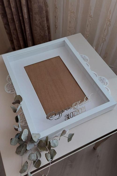 32X42 Cm Beyaz Gül Anı Çerçevesi! Isimli Fotoğraf Çerçevesi! Gül Anı Çerçevesi-Gelin Buketleri Için