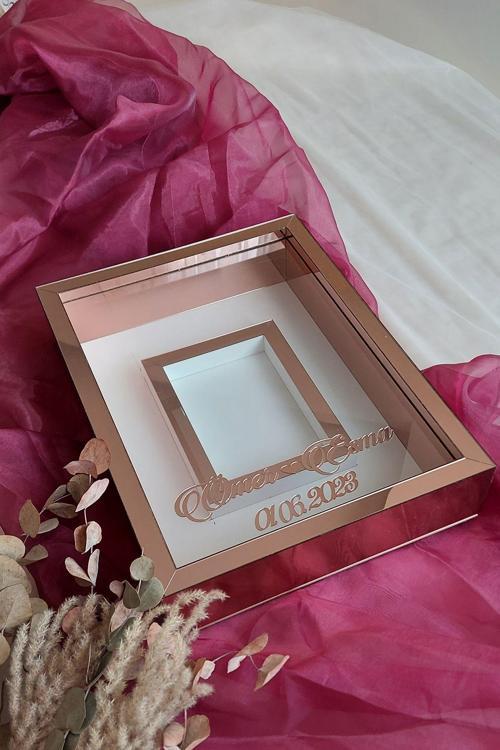30X40 Cm Beyaz Gül Anı Çerçevesi! Fotoğraf Çerçevesi! Gül Anı Çerçevesi-