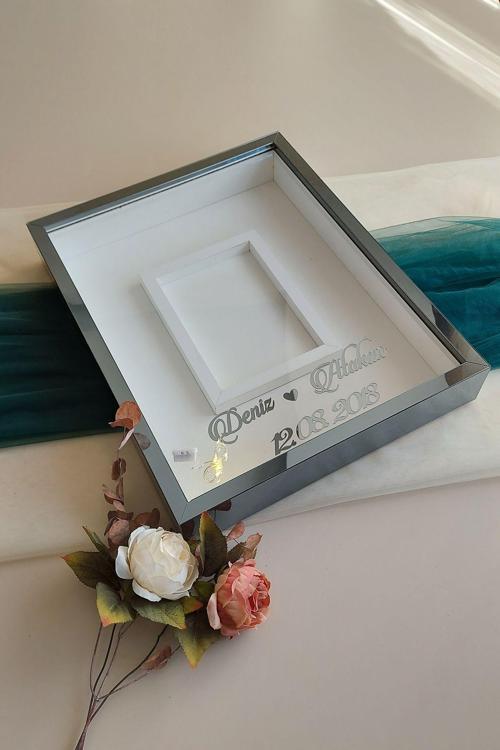 40X50 Cm Füme Fotoğraf Bölümlü Anı Çerçevesi! Ledli Ve Isimli Gül Tablosu! Gül Kutusu!