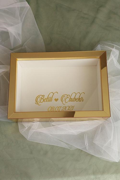 21X30 Cm Gold Pleksi Kaplı Gül Anı Çerçevesi! Gül Kutusu