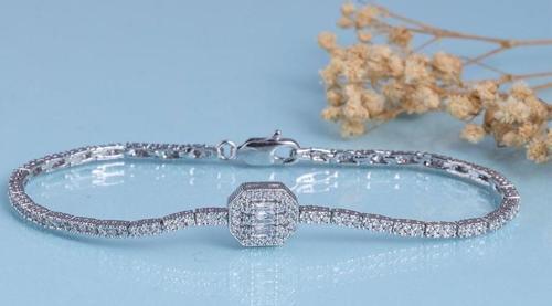 Baget Taşlı Rodyum Kaplama 925 Ayar Gümüş Bileklik