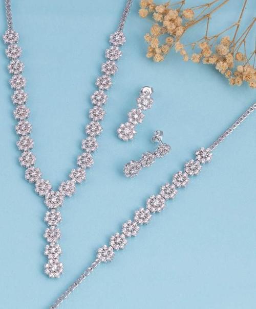 Papatya Montürlü Rodyum Kaplama 925 Ayar Gümüş Düğün Seti