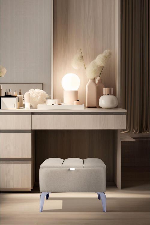 Vetra Mini Royal Bej Kumaş Sandıklı Puf Gümüş Ayak Dekoratif Bench