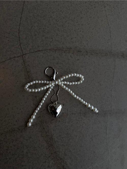 Metal Kalp İnci Kurdele Detaylı Çanta Charm Anahtarlık