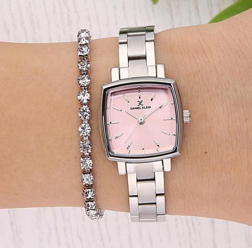 DANIEL KLEIN DKE.1.10677-1 Bileklik Hediyeli Kadın Kol Saati