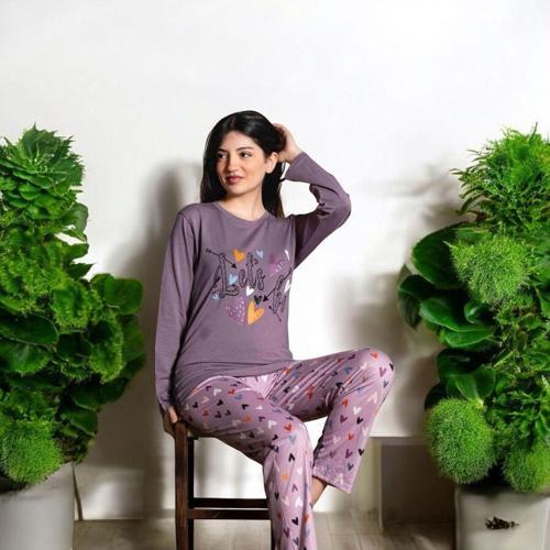 Sıfır Yaka Uzun Kol Likralı Desenli Kadın Pijama Takımı