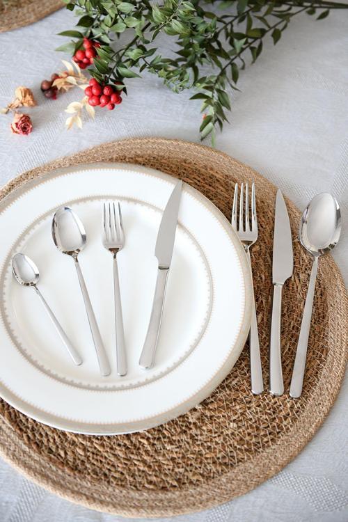 28 Parça 4 Kişilik Full Set Çatal Kaşık Bıçak Seti Ömür Boyu Paslanmaz Çelik Yemek Servis Takımları