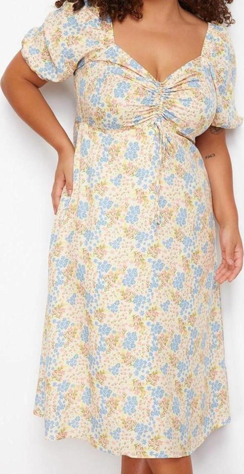 Moda Stil Relaxed Kalp Yaka Midi Boy Büyük Beden Çiçek Desenli Dokuma Elbise