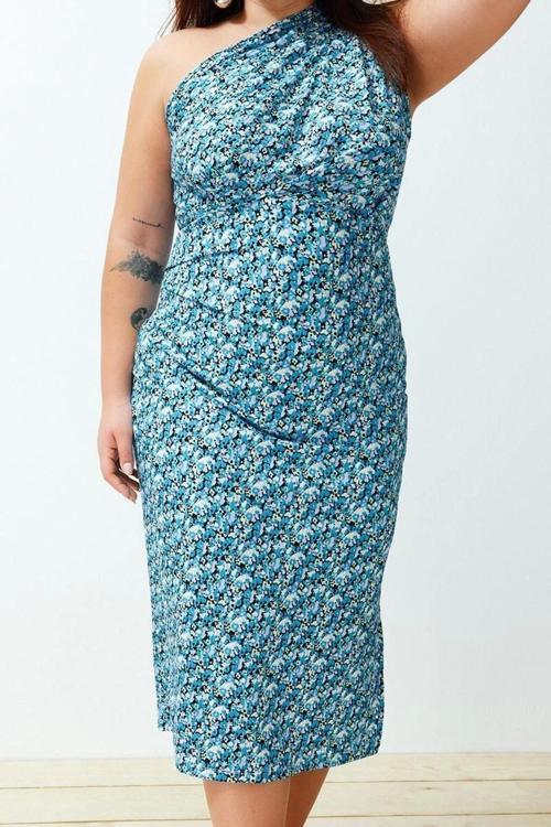 Moda Fitted Asimetrik Yaka Midi Boy Büyük Beden Baskılı Vücuda Oturan Tek Omuz Asimetrik Örme Elbise