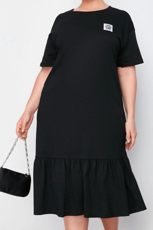 Moda Bisiklet Yaka Midi Boy Büyük Beden Büzgü ve Etiket Detaylı %100 Pamuk Örme T-shirt Elbise
