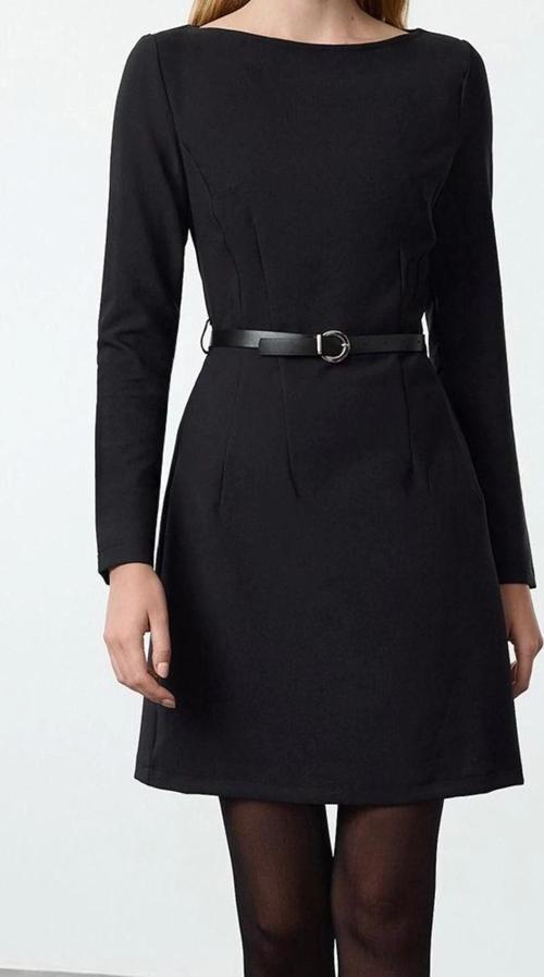 Moda Stil Fitted Kayık Yaka Mini Boy Kemerli Vücuda Oturan Dokuma Elbise