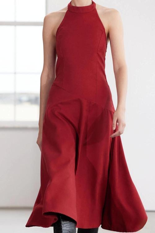 Moda Regular Bisiklet Yaka Maxi Boy Limited Edition Sırt Dekolteli Boyundan Bağlamalı Dokuma Elbise