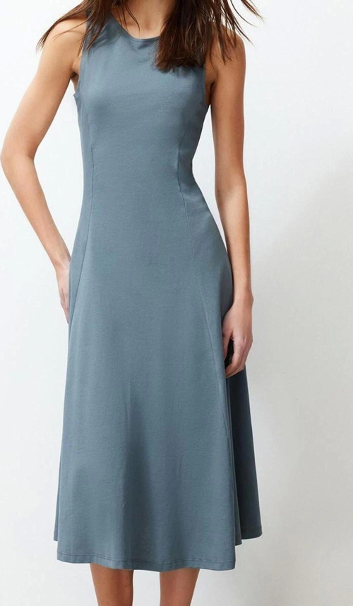 Moda Stil Kloş Bisiklet Yaka Midi Boy %100 Pamuk Skater Belden Açılan Kolsuz Örme Elbise