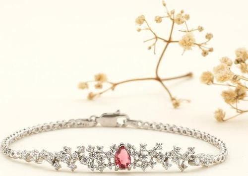 Yakut Renkli Su Damlası Gümüş Bileklik