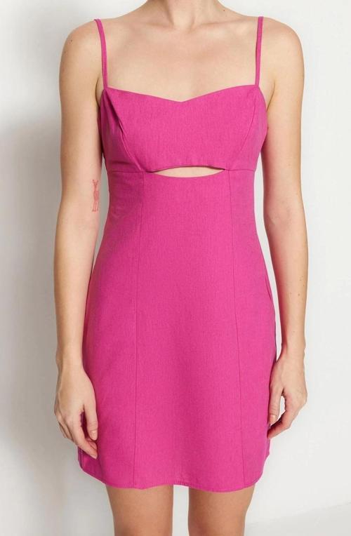 Moda Regular Gündüz Gece Keten Görünümlü Dokuma Kalp Yaka Askılı Kol Bodycone Mini Boy Elbise