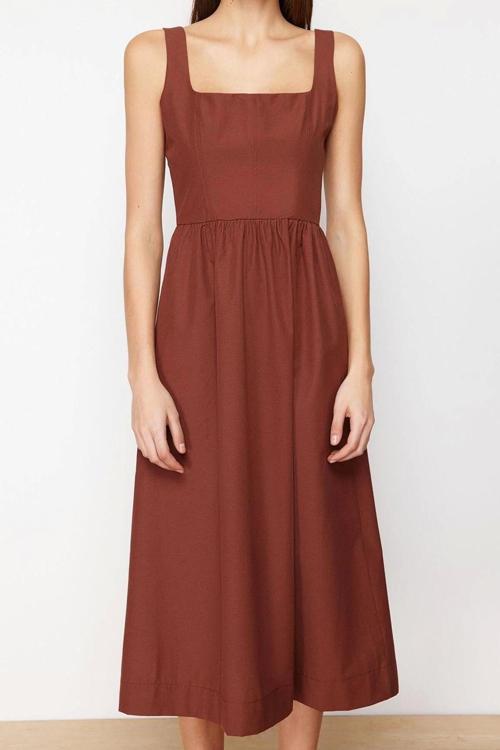 Moda Regular Casual Günlük Poplin Dokuma Kare Yaka Askılı Kol Skater Midi Boy Elbise