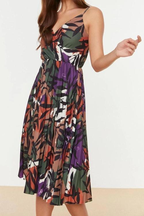 Moda Askılı Lacivert Desenli Belden Açılan Skater Midi Kruvaze Piliseli Askılı Örme Elbise