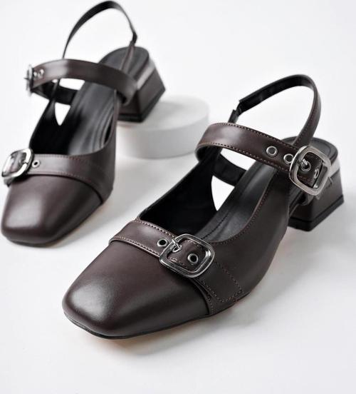 YUQİ Arkası Açık Küt Burun Çift Kemerli Kadın Günlük Klasik Kısa Topuklu Ayakkabı