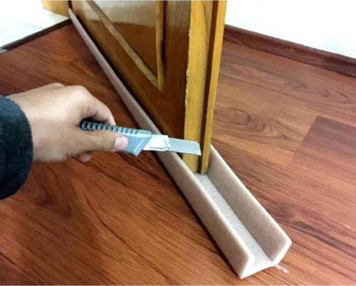 Geçmeli Kapı Altı Isı Yalıtım Süngeri Eşik Süngeri (6 Adet) Beyaz Soğuk Önleyici Beyaz Renkli