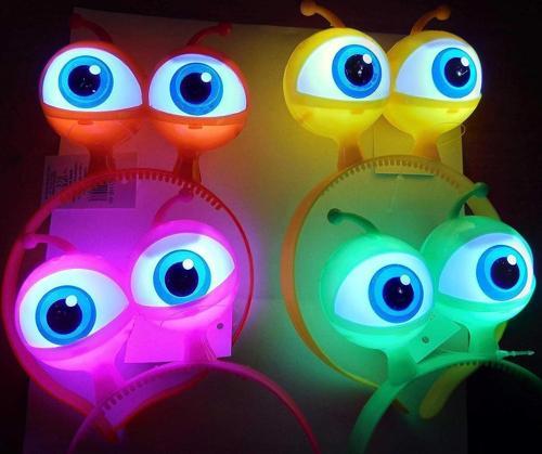 Rengarenk 3 Farklı Fonksiyonda Yanan Led Işıklı Uzaylı Göz Taç 1 Adet 18x12 cm