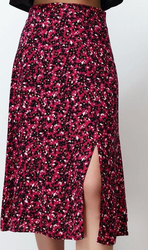 Moda A-line Çiçekli Desen Günlük Midi Boy Yırtmaç Detaylı Viskon Kumaşlı Midi Dokuma Etek