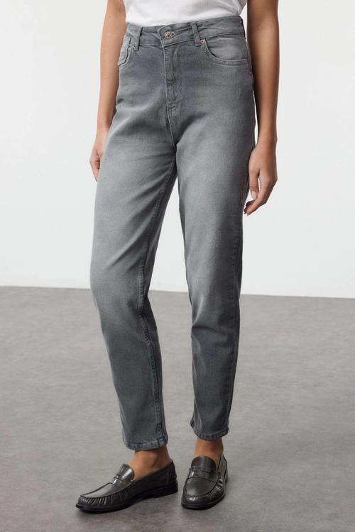 Stil Kadın Moda Denim Kot Pantolon Uzun Boru Paça Gri Yüksek Bel Comfort Mom Jeans