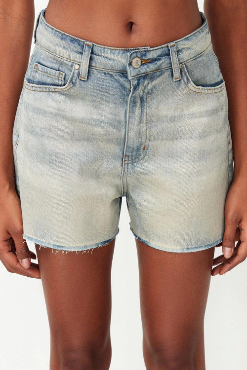 Moda Denim Yüksek Bel Geniş Paça Gündelik Mavi Yıkama Efektli Şort Bermuda
