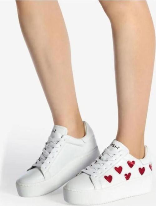 Cute Beyaz Yanları Payetli Kalp Süslemeli Yüksek Tabanlı Deri Sneaker Kadın Ayakkabı