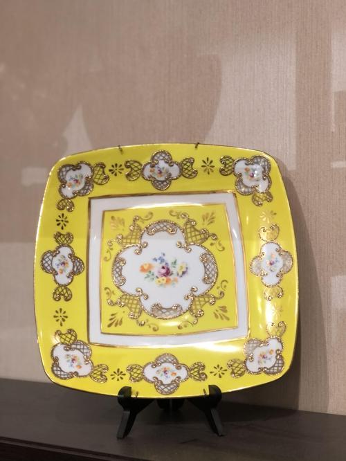 25 CM KARE CUVAR TABAK