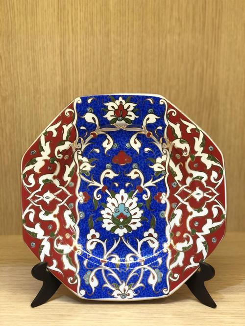 28 CM KÖŞELİ DUVAR TABAĞI