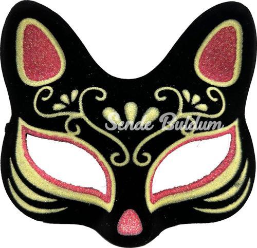Siyah Renk Süet Kaplama Üzeri Kırmızı Sarı Simli Kedi Maskesi 17x14 Cm