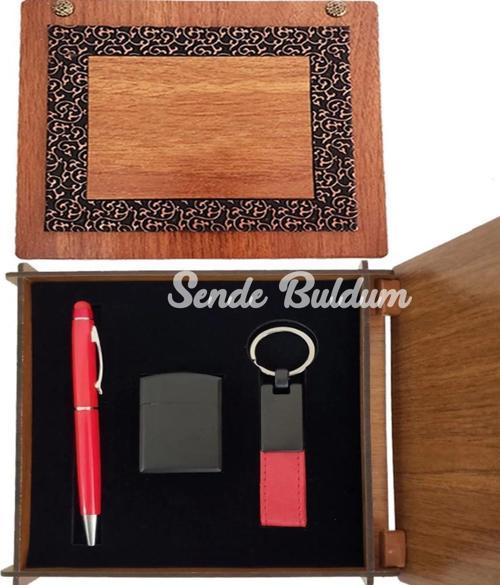 Ahşap Kutulu Kırmızı Kalem Anahtarlık Ve Çakmak Set
