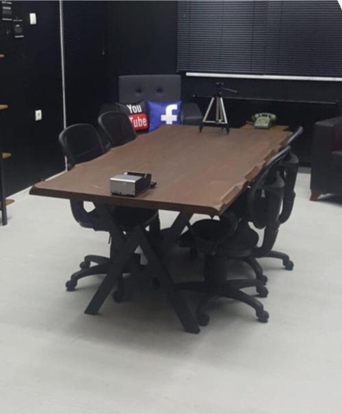 Masif Doğal Ağaç Toplantı Ve Ofis Masası ( 75 cm - 100 cm )